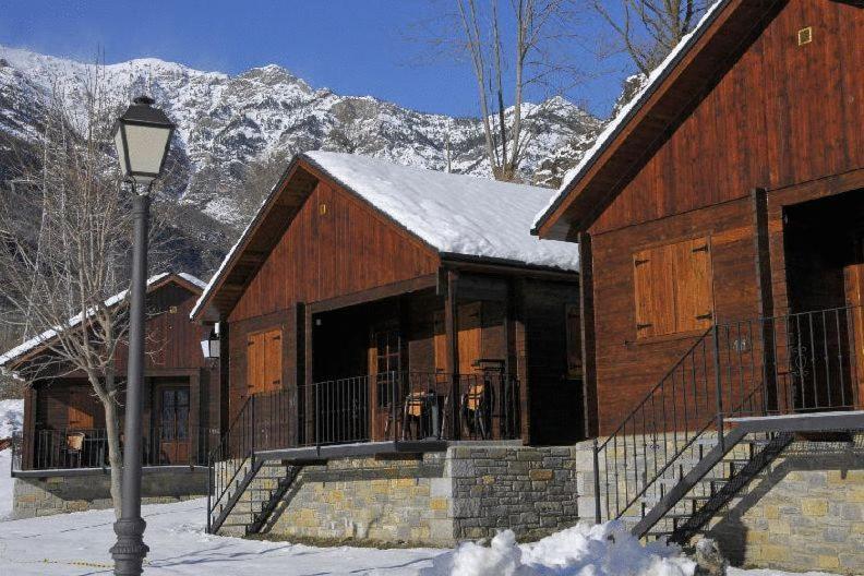 Bungalows La Borda D'Arnaldet Villanova Exterior photo
